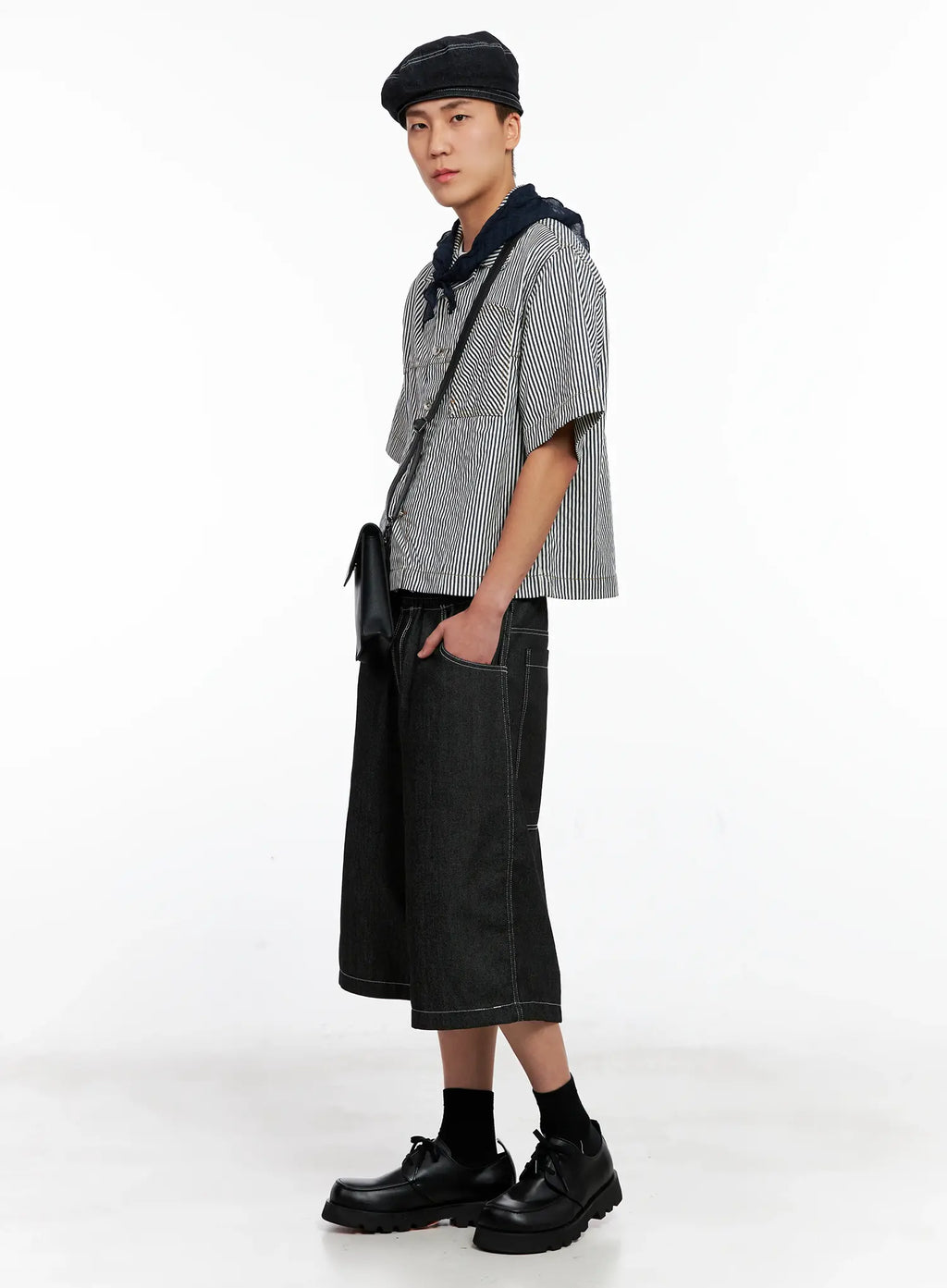 Theoeio | Minimalist Shoulder Bag