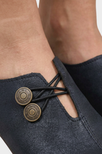 Women's Ballerinas with Cut-Out and Button Detail