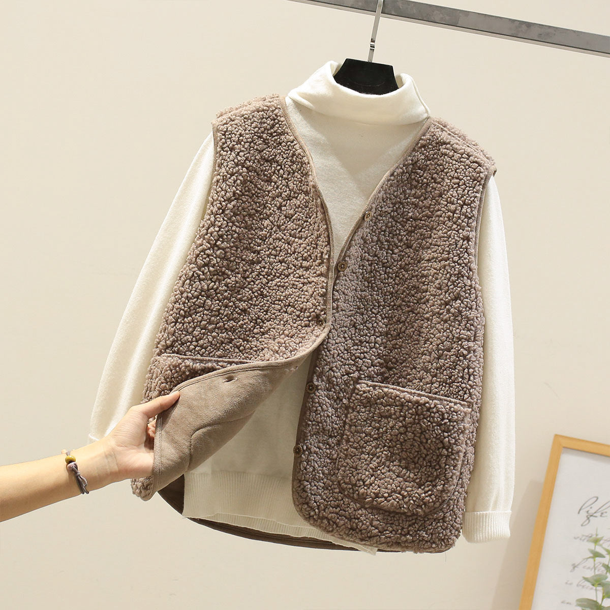 Women's Teddy Gilet | Warm & Timelessly Elegant
