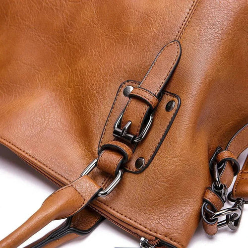 Elowen | Chic Edition Shoulder Bag
